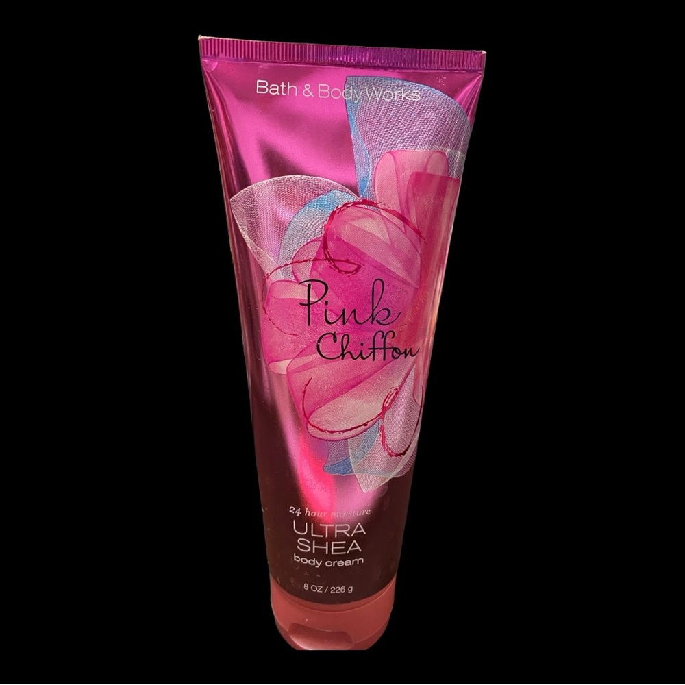 Bath & Body Works Pink Chiffon 24hrs moisturizer. Ultra Sheer. 8oz. Brand New
